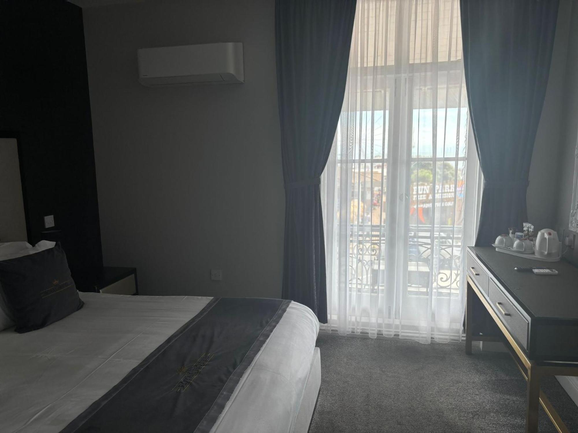The Royal Hotel - Clacton On Sea Exteriör bild